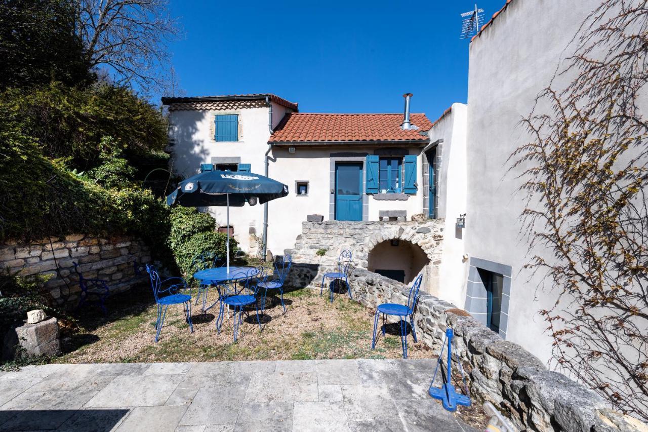 Grand Gite Du Bistrot D'Ici Saint-Saturnin  Exterior foto